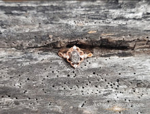 Load image into Gallery viewer, 5x7 MM Oval, Vintage