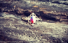 Load image into Gallery viewer, 5x7 MM Oval, Vintage